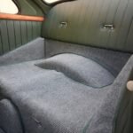 Sedili posteriori restaurati della Porsche 356 Split Coupé del 1950