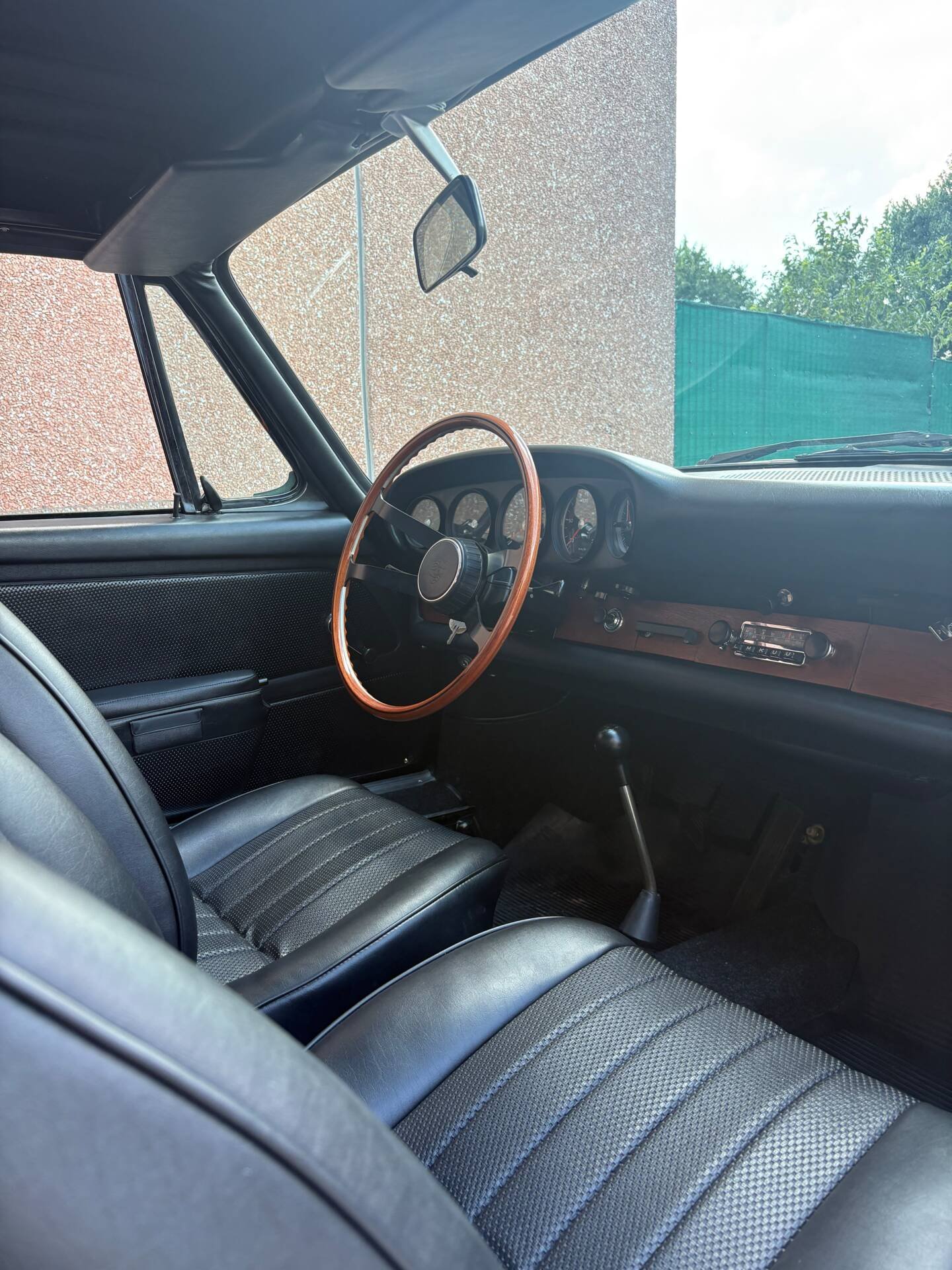 Porsche 912 Targa Soft Window von 1968 im Angebot bei SC Classic — Innenraum