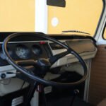 Volante e plancia del Volkswagen T2a Minibus del 1967