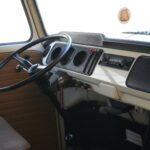Posto guida del Volkswagen T2a Minibus del 1967