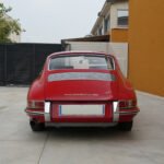 Porsche 911 2.0 Coupé del 1965 rossa — vista posteriore